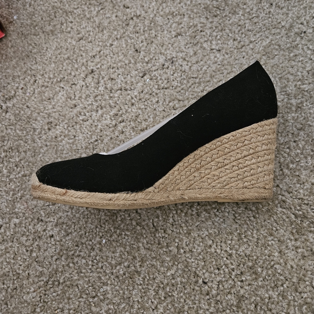 Bass Kaida Black Wedges